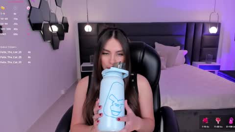Snapshot of eloisaolivero chatting on February 24, 5:42 pm ELOISA OLIVERO online show from February 24, 5:42 pm