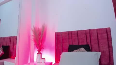 EloiseQuinn online show from October 11, 1:20 pm