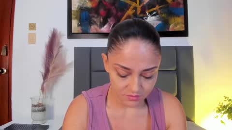 EloiseQuinn online show from October 15, 1:00 pm