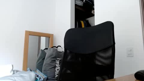 elosocazador online show from February 3, 7:10 pm