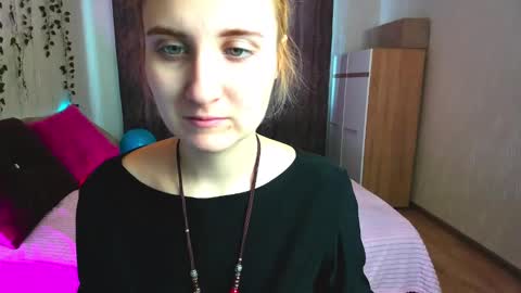 Elsa  online show from February 15, 3:52 am