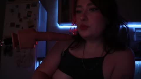 Elsa online show from July 11, 6:43 pm