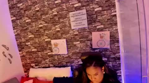 elsiemorrison online show from September 9, 12:59 pm