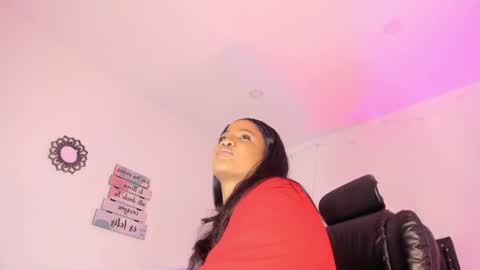 elsiemorrison online show from December 1, 6:57 pm