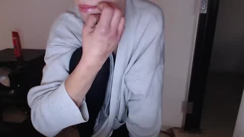Snapshot of elssa_rush chatting on October 8, 10:46 am elssa_rush online show from October 8, 10:46 am
