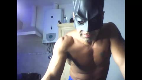 eltripasexy online show from May 7, 4:07 am