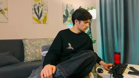Snapshot of elvano_et chatting on November 21, 7:23 pm Elvano online show from November 21, 7:23 pm