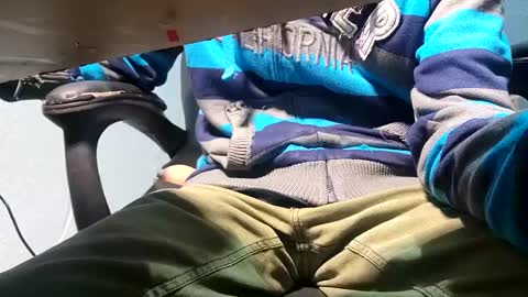 Snapshot of elvergg1 chatting on December 23, 9:16 am elvergg1 online show from December 23, 9:16 am