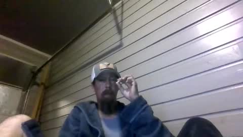 elwooood7 online show from April 12, 10:42 am