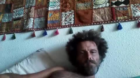 elyjahoye online show from September 18, 3:25 pm