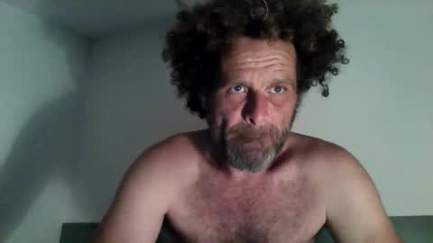 elyjahoye online show from April 13, 9:31 pm