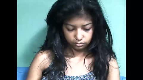 Snapshot of elynah195043 chatting on June 2, 3:19 am elynah195043 online show from June 2, 3:19 am