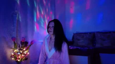 Elisa online show from March 2, 11:31 pm