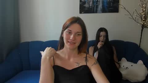 Snapshot of elza_rose chatting on July 7, 9:13 am elza_rose online show from July 7, 9:13 am