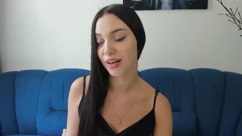 Snapshot of elza_rose chatting on July 14, 11:05 am elza_rose online show from July 14, 11:05 am