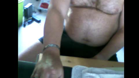 Snapshot of em_52 chatting on May 26, 7:04 am Em online show from May 26, 7:04 am