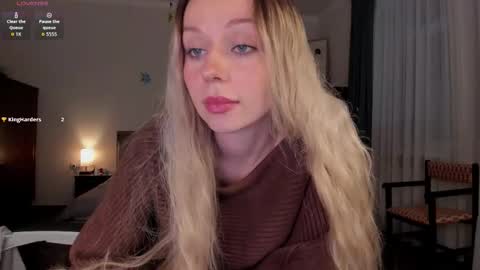 Emilie online show from January 9, 3:37 pm