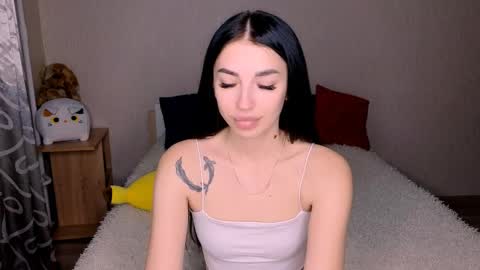 ema_grasie online show from December 25, 8:18 am