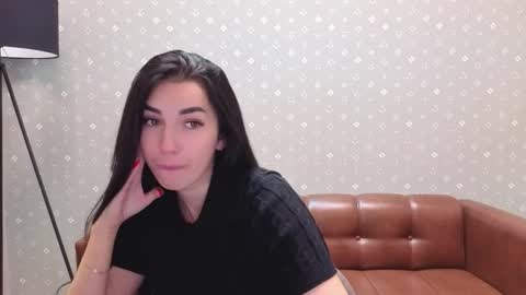 ema_grasie online show from November 19, 1:44 pm