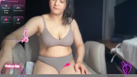 Ema Love online show from December 17, 2:06 am