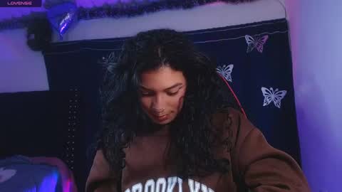 ema_ploxx online show from April 17, 2:36 am