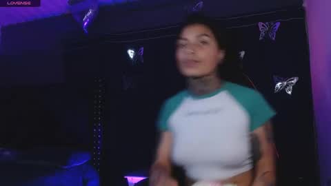 ema_ploxx online show from May 25, 1:22 am