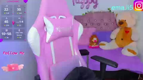 Snapshot of ema_tayy chatting on March 11, 11:33 pm Ema online show from March 11, 11:33 pm