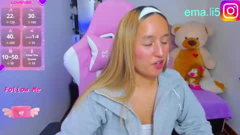 Snapshot of ema_tayy chatting on June 10, 10:30 pm Ema online show from June 10, 10:30 pm