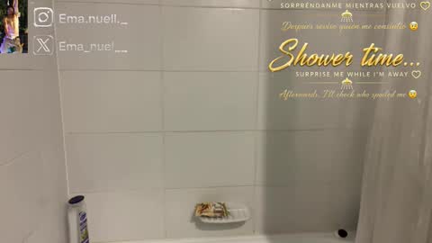 Snapshot of emanuell___ chatting on May 6, 11:10 pm emanuell___ online show from May 6, 11:10 pm