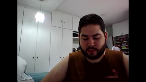 embarrassed_str8_3incher online show from April 26, 5:32 pm