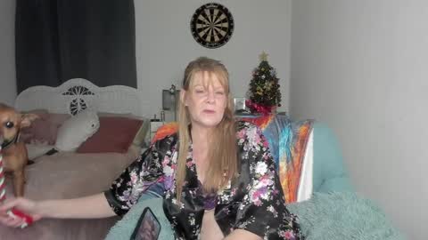Ember Pheonixxx online show from December 30, 4:31 am