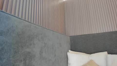 emelie_89 online show from February 7, 11:47 am