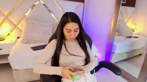 Emily  online show from January 8, 3:20 am