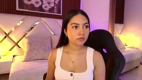 Emily  online show from January 11, 4:23 pm