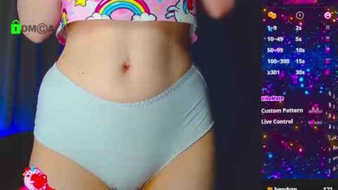 Snapshot of emelycrystal chatting on February 26, 4:25 am Emely online show from February 26, 4:25 am