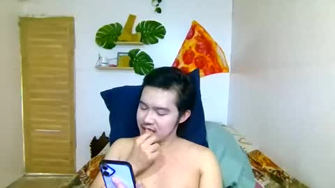 emersontwinks online show from February 15, 5:48 am