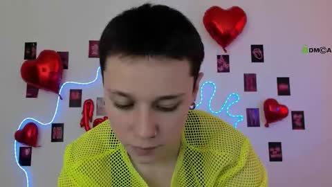 emi_fade online show from February 18, 10:11 am