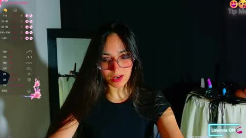 Emmily Roberts online show from October 22, 6:02 am