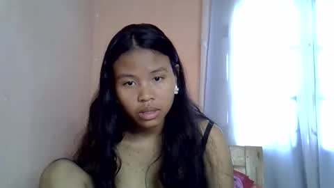Snapshot of emiehottie chatting on May 19, 7:58 am Ami online show from May 19, 7:58 am