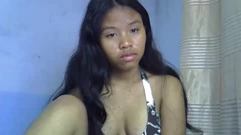 Snapshot of emiehottie chatting on May 20, 8:20 am Ami online show from May 20, 8:20 am