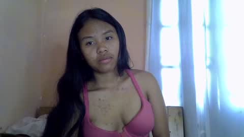 Snapshot of emiehottie chatting on July 3, 9:05 am Ami online show from July 3, 9:05 am