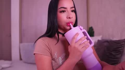    online show from November 30, 6:45 pm