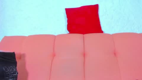 Snapshot of emiily_s chatting on January 3, 12:08 pm Emily online show from January 3, 12:08 pm