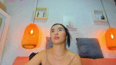 Snapshot of emiily_s chatting on September 16, 12:06 pm Emily online show from September 16, 12:06 pm