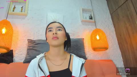 Snapshot of emiily_s chatting on September 17, 12:07 pm Emily online show from September 17, 12:07 pm