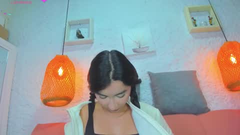 Snapshot of emiily_s chatting on October 21, 12:06 pm Emily online show from October 21, 12:06 pm