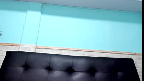 Emily online show from February 5, 11:44 am