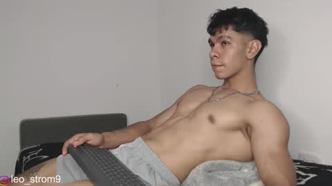 emile_239 online show from March 6, 1:16 am