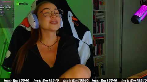 Snapshot of emili1_bc chatting on January 17, 2:18 pm Emili online show from January 17, 2:18 pm