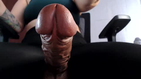 Snapshot of emili_evans_ chatting on February 7, 6:22 pm POWERFULL GODDESS EMILI online show from February 7, 6:22 pm